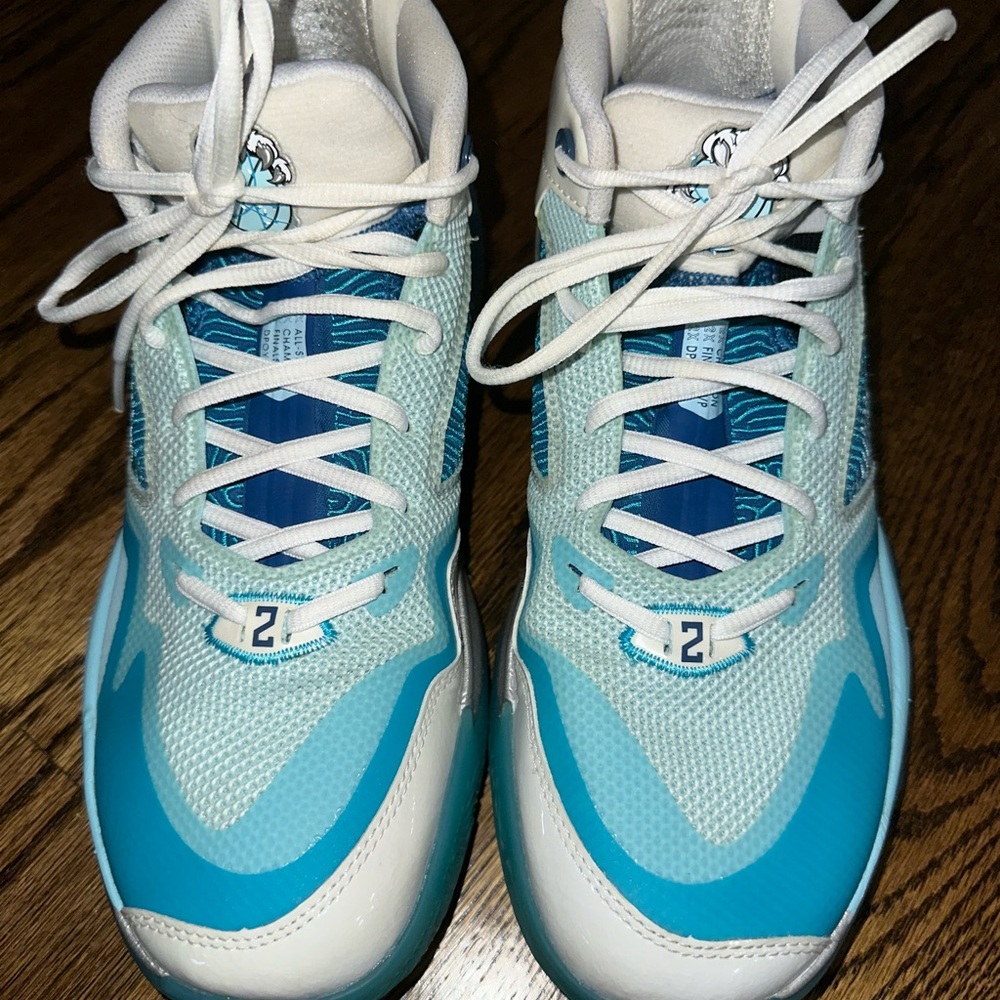 New balance Kawhi 2 size 8